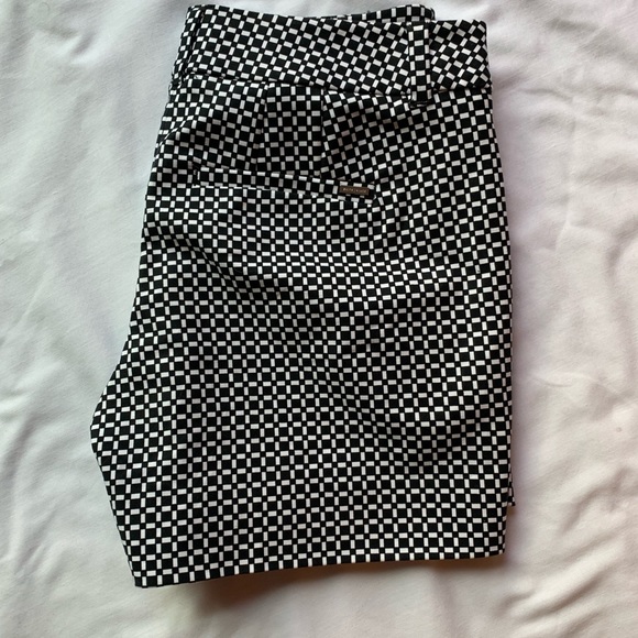 White House Black Market Pants - White House Black Market Black & White Shorts